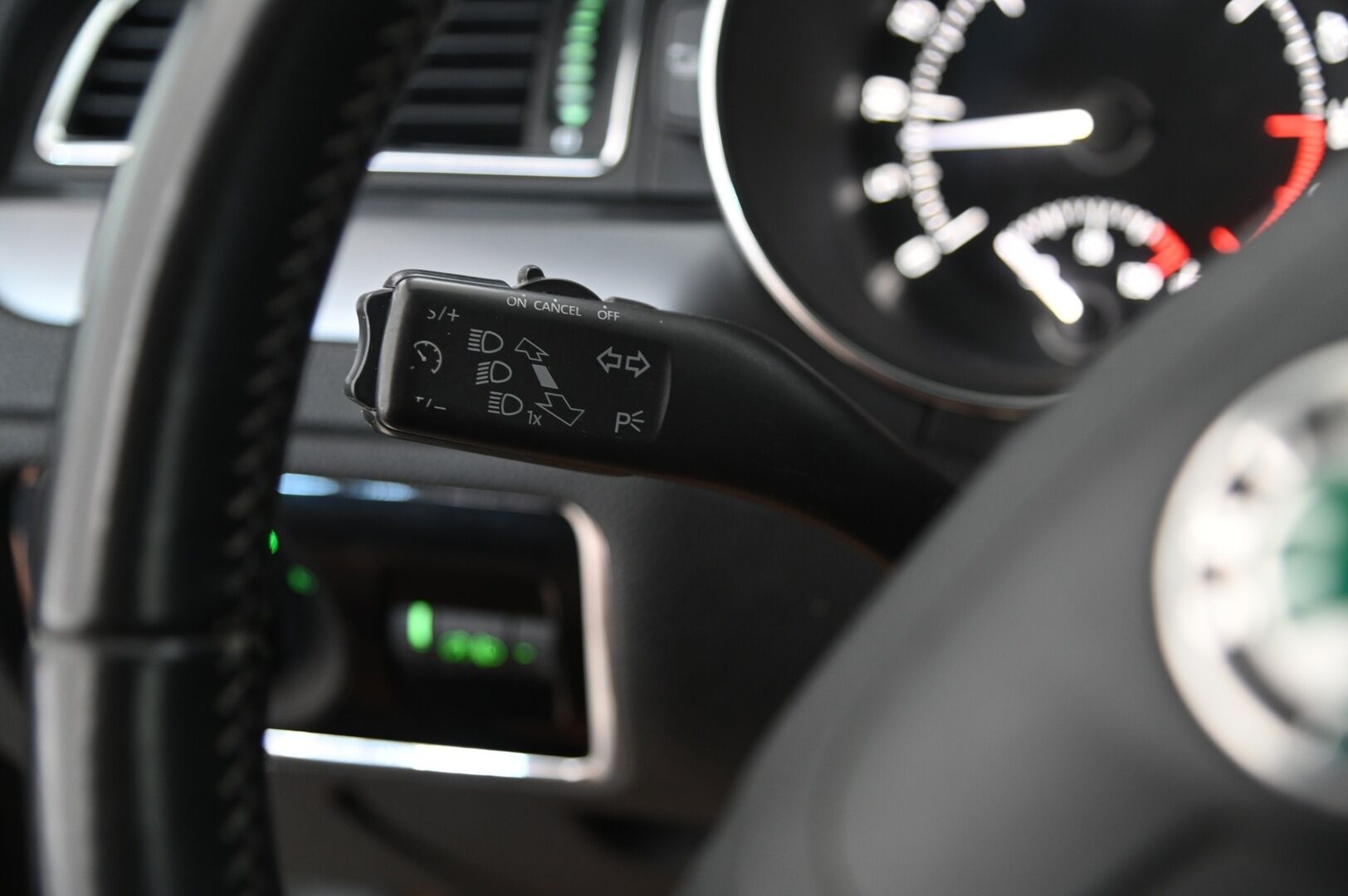 Skoda Superb 2012 Combi 2,0 TDI 140 Comfort Business+ DSG Autom. - MYYDÄÄN HUUTOKAUPPA.COM