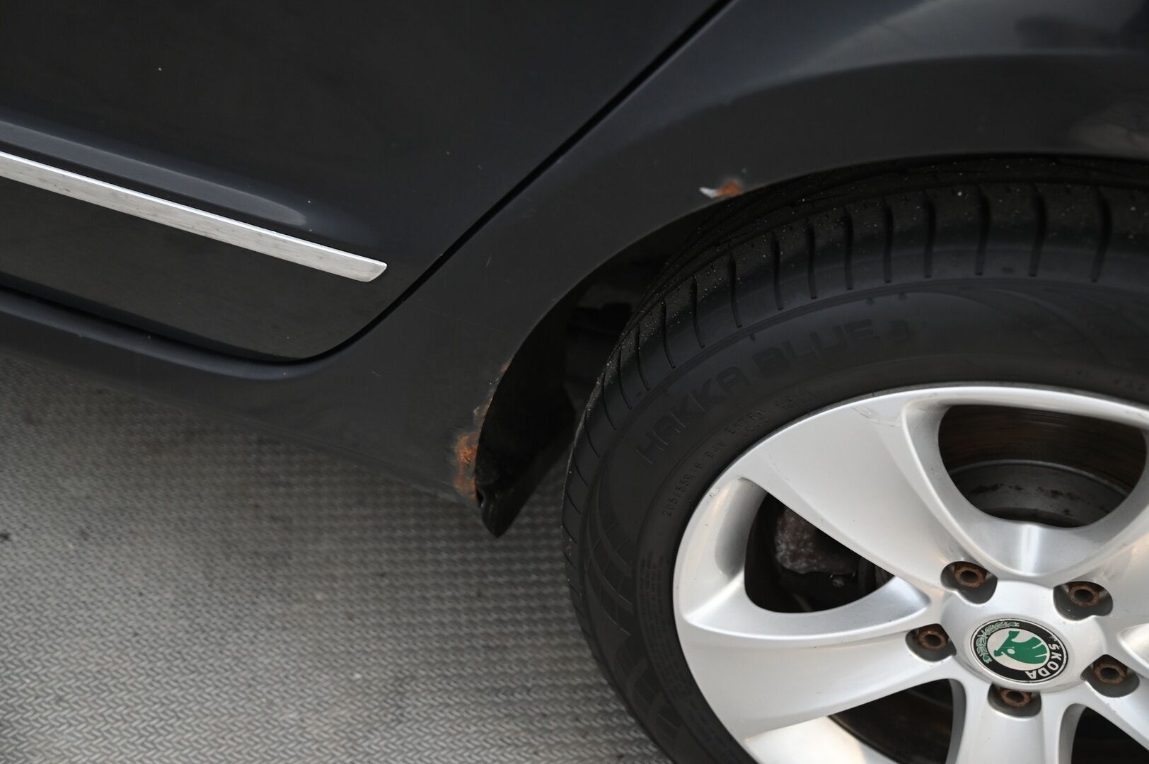 Skoda Superb 2012 Combi 2,0 TDI 140 Comfort Business+ DSG Autom. - MYYDÄÄN HUUTOKAUPPA.COM