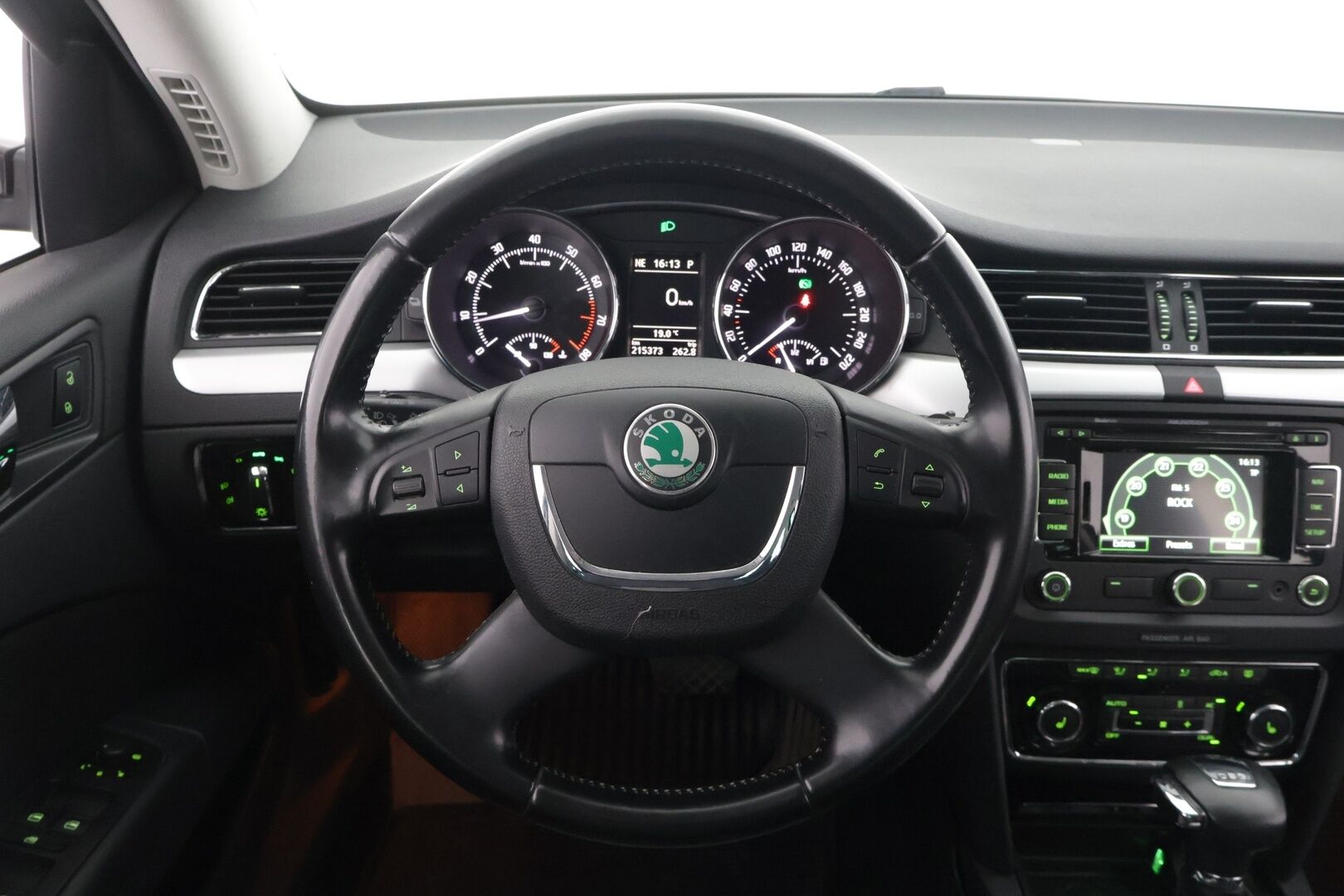 Skoda Superb 2012 Combi 1,8 TSI Ambition Business DSG Autom. - *MYYDÄÄN HUUTOKAUPAT.COM*