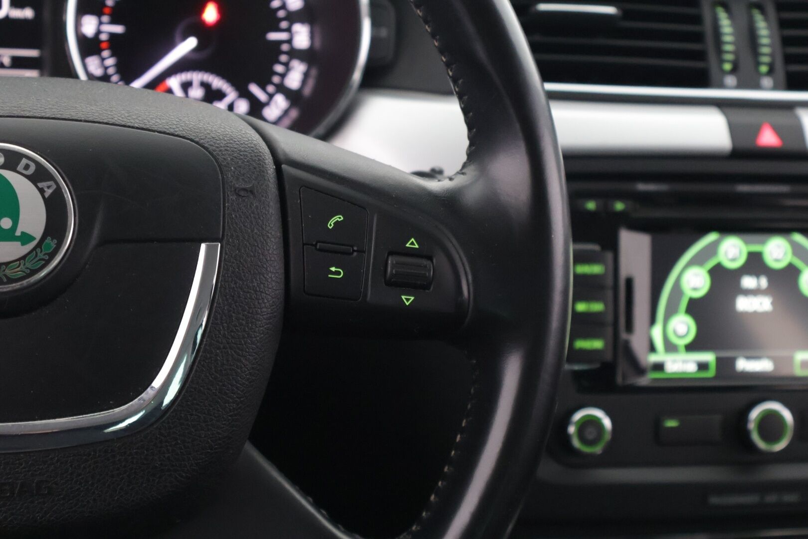 Skoda Superb 2012 Combi 1,8 TSI Ambition Business DSG Autom. - *MYYDÄÄN HUUTOKAUPAT.COM*