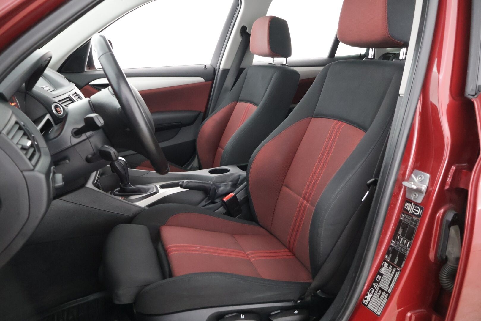 BMW X1 2012 xDrive20d TwinPower Turbo A Limited xDrive Edition E84 - Sportti-penkit / Lohko / Xenon 