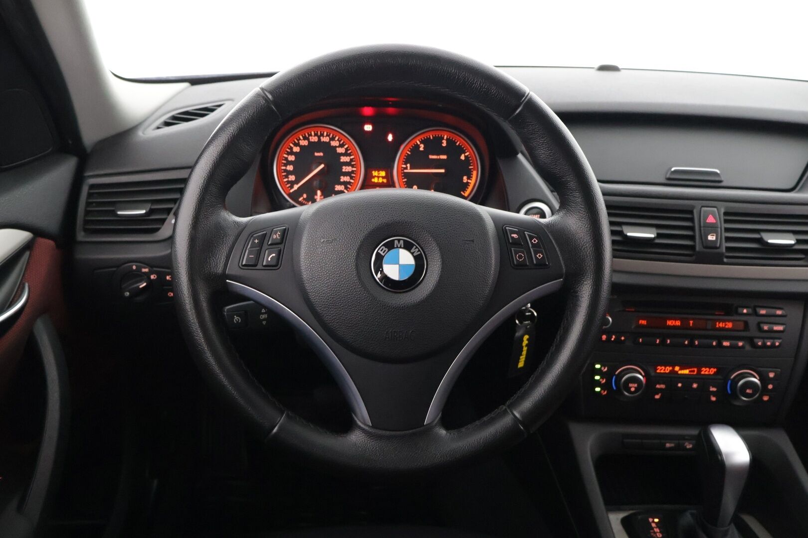 BMW X1 2012 xDrive20d TwinPower Turbo A Limited xDrive Edition E84 - Sportti-penkit / Lohko / Xenon 