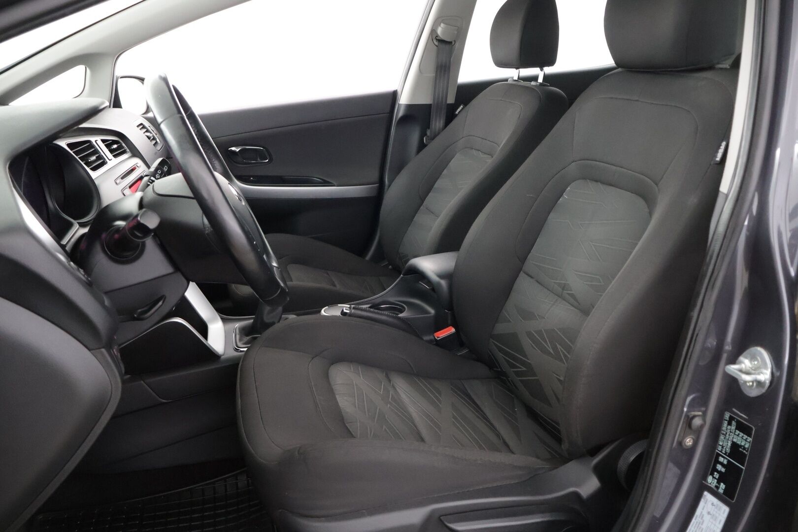 Kia cee'd 2012 1,4 ISG LX 5D EcoDynamics - 1-Omistaja | Ratin lämmitys | Pienet kilometrit | Bluetooth | Radio ja CD-Soitin 
