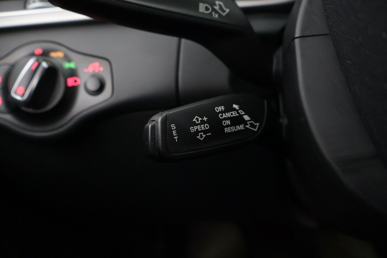 Audi A4 2013 Sedan Business Alpine Pro 2,0 TFSI 155 kW quattro S tronic - Koukku / Webasto / Sporttipenkit / Kahdet renkaat vanteineen / hyvin huollettu / Siisti / Tutkat / Lohko / 