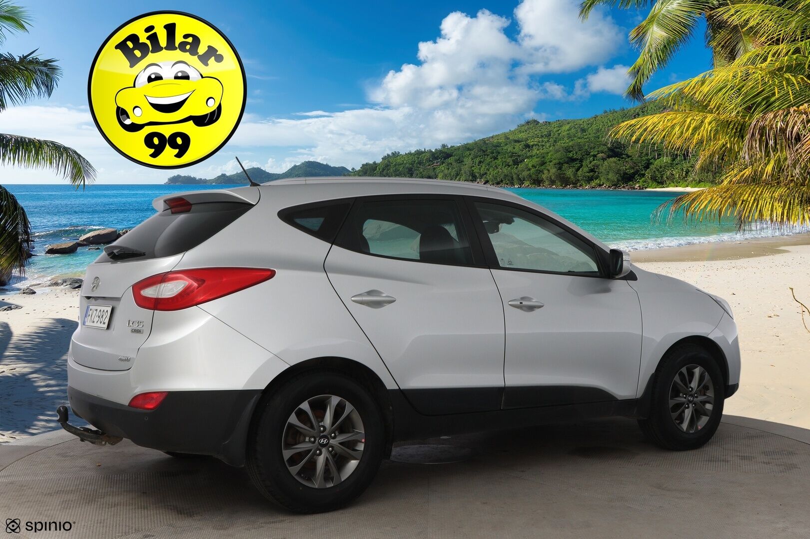 Hyundai ix35 2014 4WD 2,0 CRDi 100kW 6MT Style * Suomiauto / Vetokoukku / Peruutuskamera / Puolinahkasisusta / KeylessGo - Hyvät varusteet / 2x Renkaat aluvantein / Isot huollot tehty!