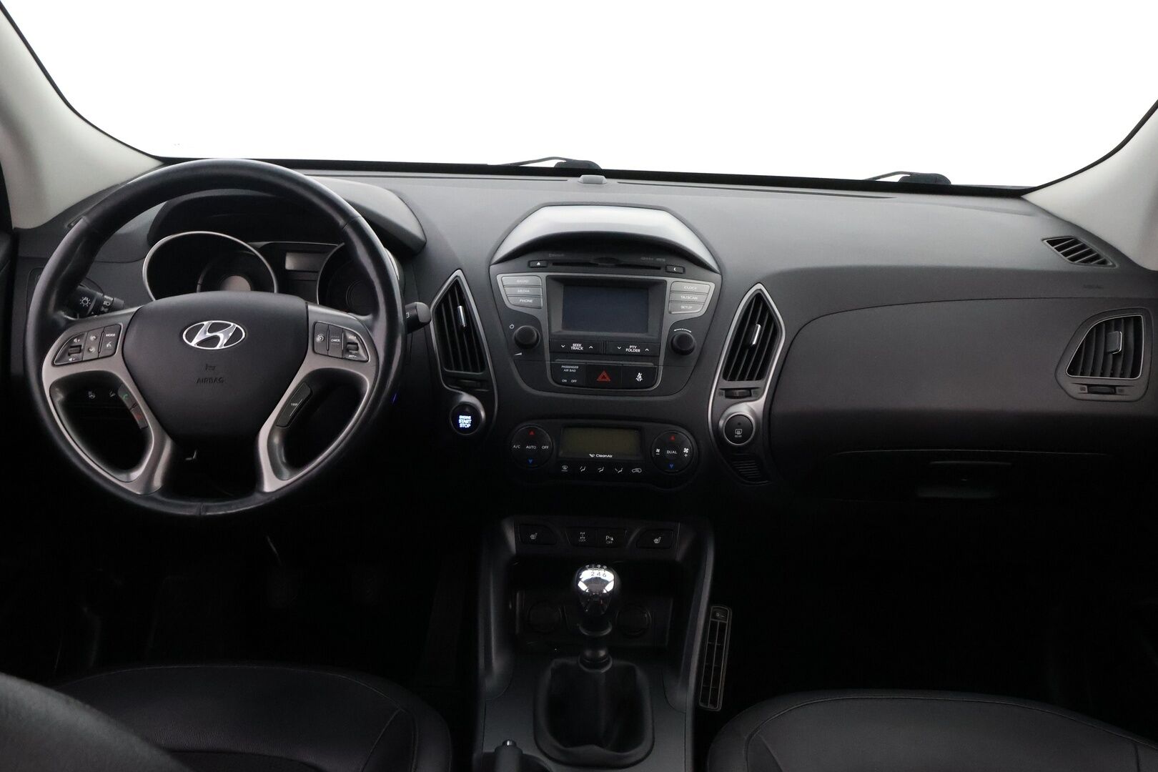 Hyundai ix35 2014 4WD 2,0 CRDi 100kW 6MT Style * Suomiauto / Vetokoukku / Peruutuskamera / Puolinahkasisusta / KeylessGo - Hyvät varusteet / 2x Renkaat aluvantein / Isot huollot tehty!