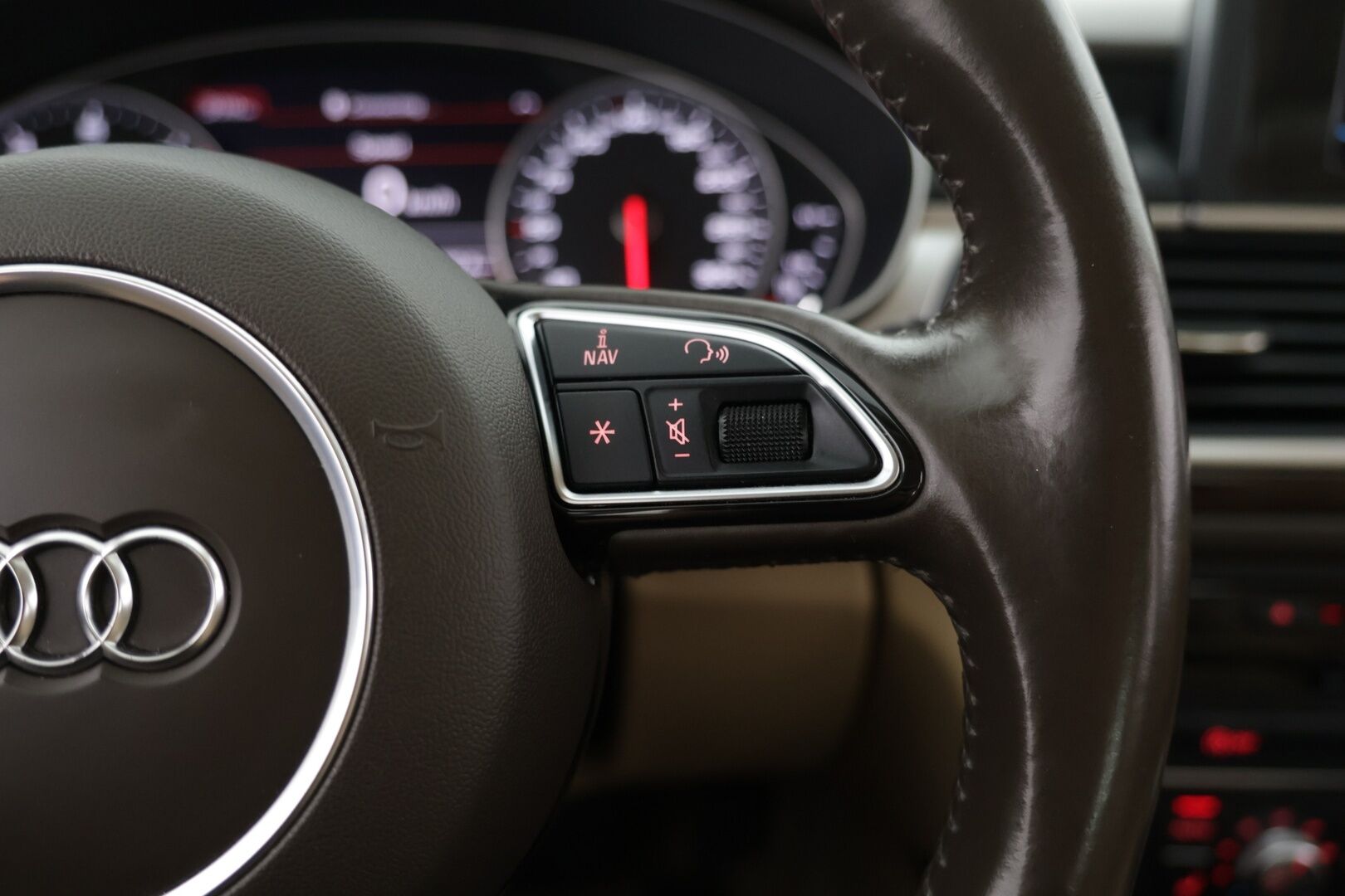 Audi A6 2014 Sedan Business 2,0 TFSI 132 kW multitronic Start-Stop - | Sähkpenkit muistilla | S-line | Webasto |