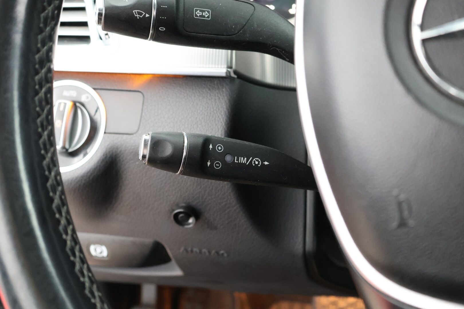 Mercedes-Benz E 2013 200 CDI BE A Premium Pro / YritysOutlet - Myydään vain yrityksille - Webasto / LED / Ortopedit / Tutkat / Ruskea nahkasisusta!