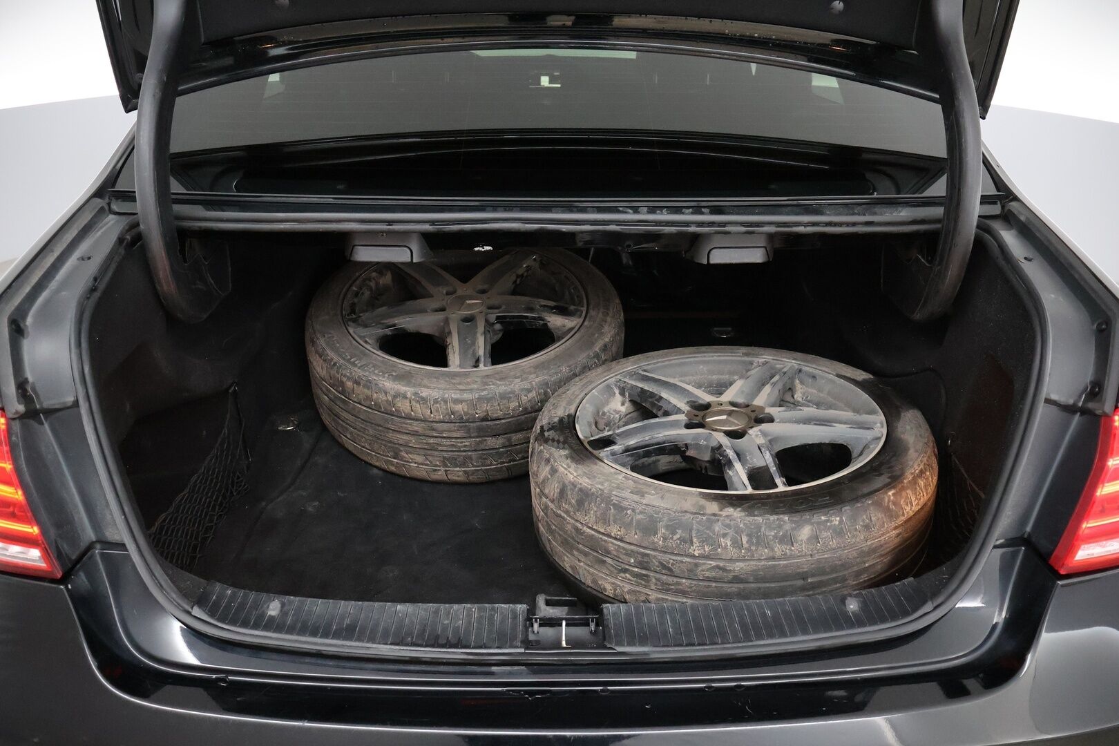 Mercedes-Benz E 2013 200 CDI BE A Premium Pro / YritysOutlet - Myydään vain yrityksille - Webasto / LED / Ortopedit / Tutkat / Ruskea nahkasisusta!