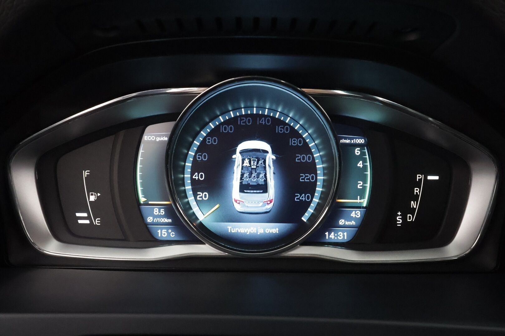 Volvo S60 2014 T3 Momentum aut * 1.Om Suomi-auto / Vakkari / P.tutka / Navi / Digimittaristo / Kaarreajovalot / Puolinahat * - Kahdet renkaat aluvanteilla / Merkkihuollettu / Juuri katsastettu