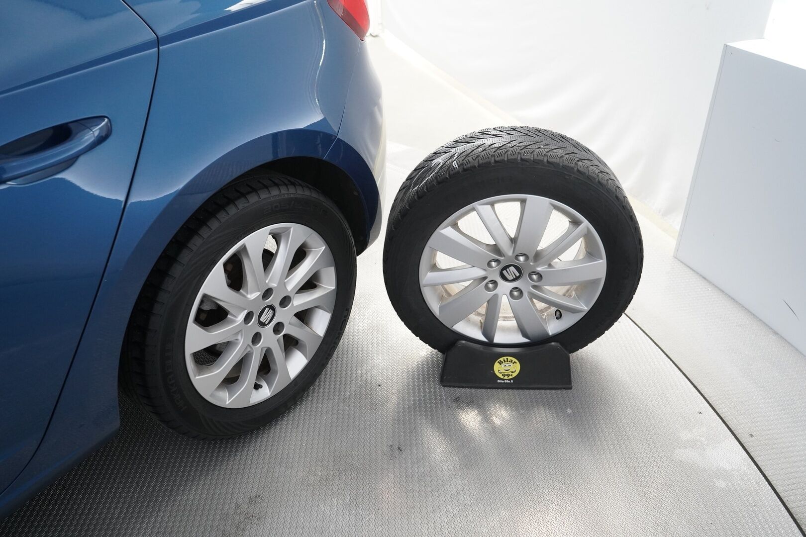 Seat Leon 2014 1,4 TSI 140 Style *Koukku / Tutkat / Vakkari / Lohko* - Kahdet Seatin omat alumiinivanteet / 2x Nokian renkaat / Juuri huollettu / Seuraava katsastus 7.4.2026