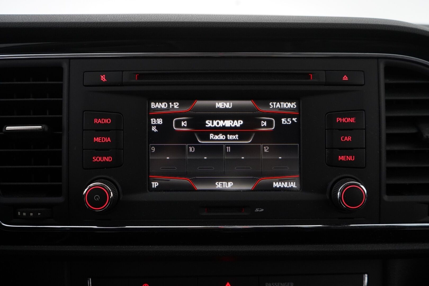 Seat Leon 2014 1,4 TSI 140 Style *Koukku / Tutkat / Vakkari / Lohko* - Kahdet Seatin omat alumiinivanteet / 2x Nokian renkaat / Juuri huollettu / Seuraava katsastus 7.4.2026