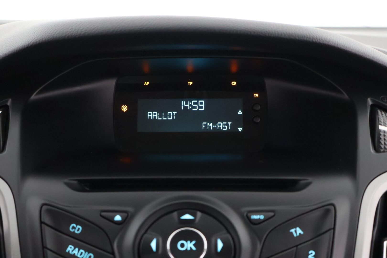 Ford Focus 2013 1,6 TDCi 95 hv Start/Stop Trend M6 4-ovinen - Hyvin pidetty | Vakkari | Aux | Huoltokirja