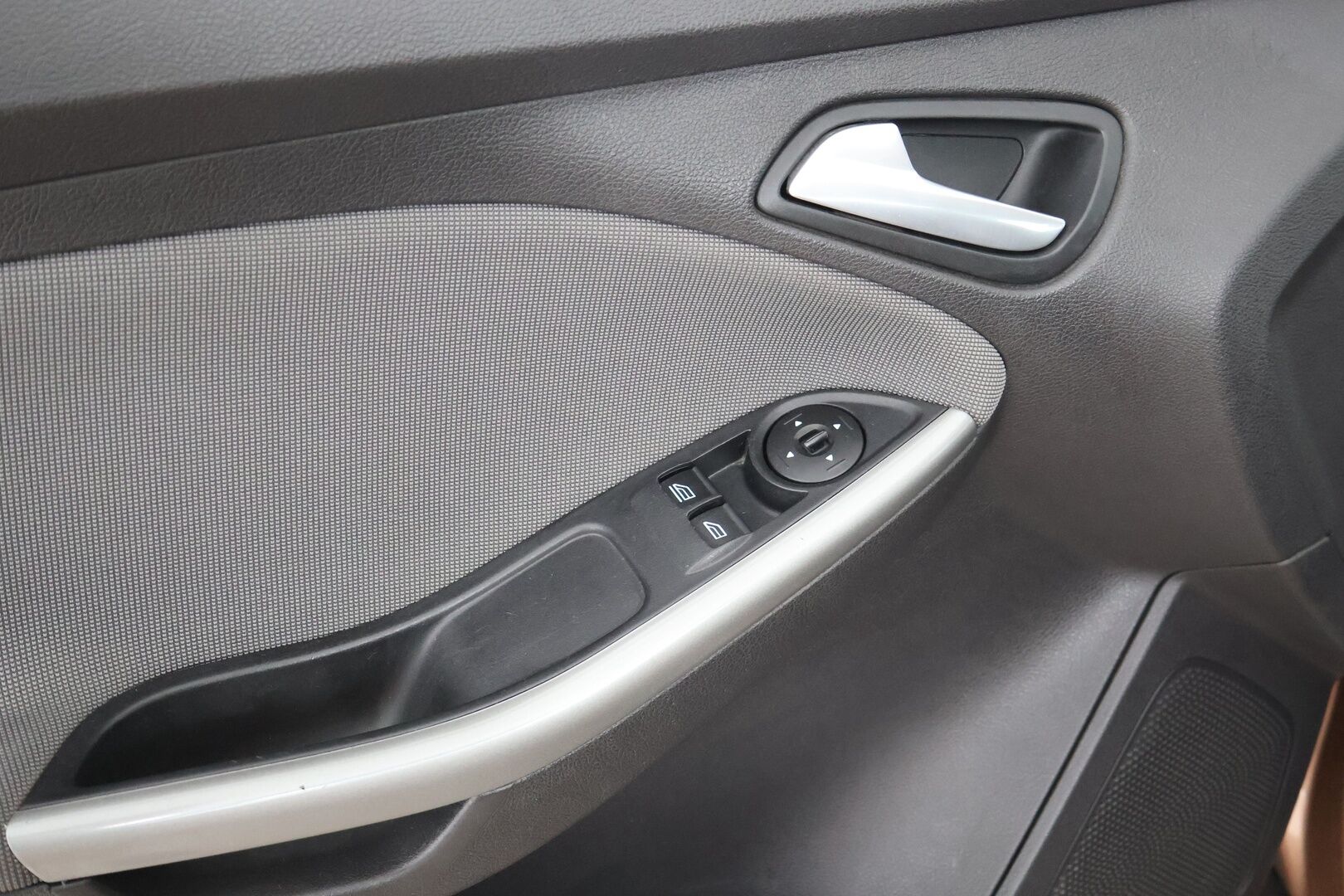 Ford Focus 2013 1,6 TDCi 95 hv Start/Stop Trend M6 4-ovinen - Hyvin pidetty | Vakkari | Aux | Huoltokirja