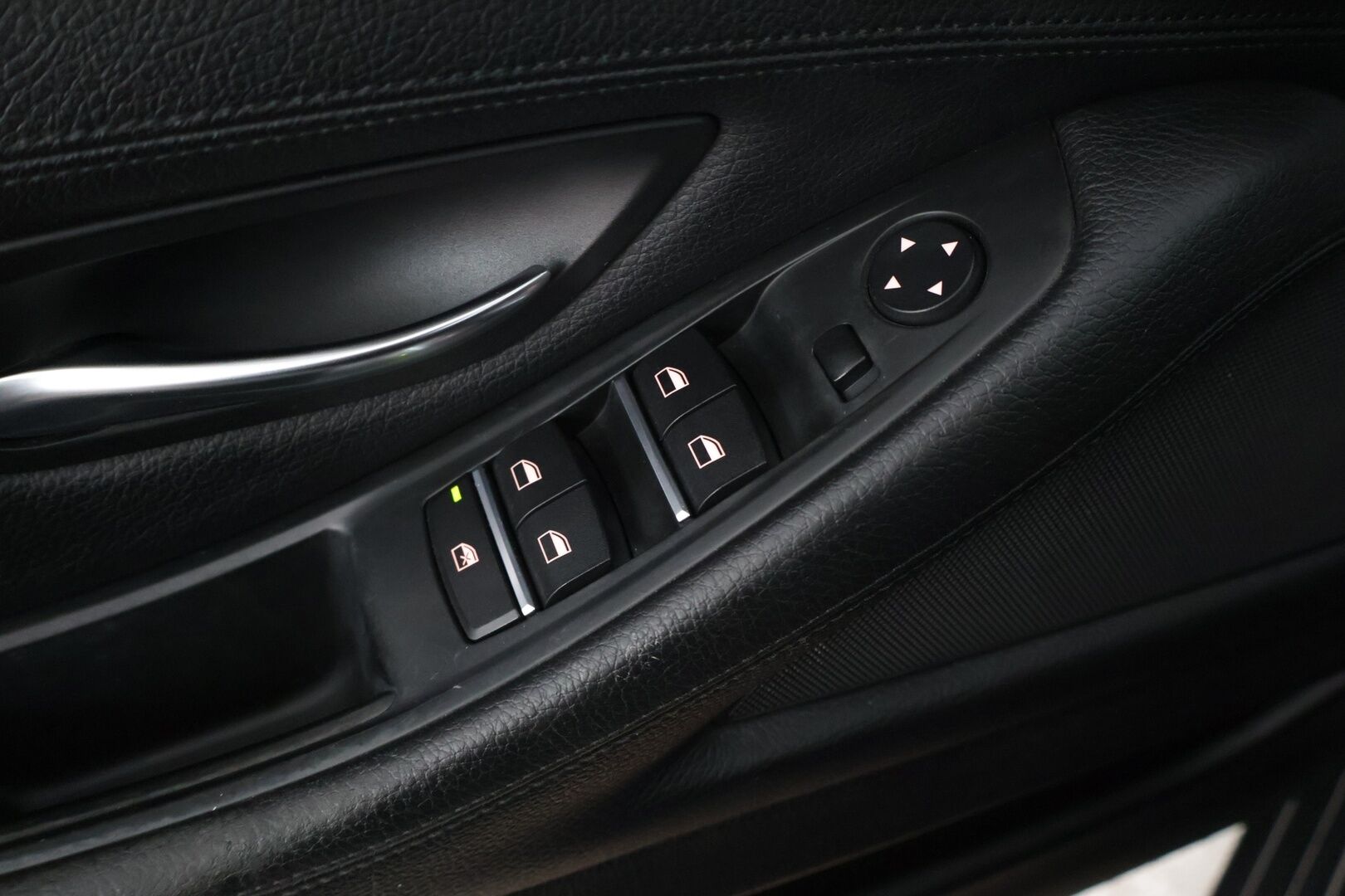 BMW 520 2013 F10 Sedan 520d TwinPower Turbo A Business Automatic** - Nahkapenkit / 2 renkaat / Tähän autoon Bilar-Turva *