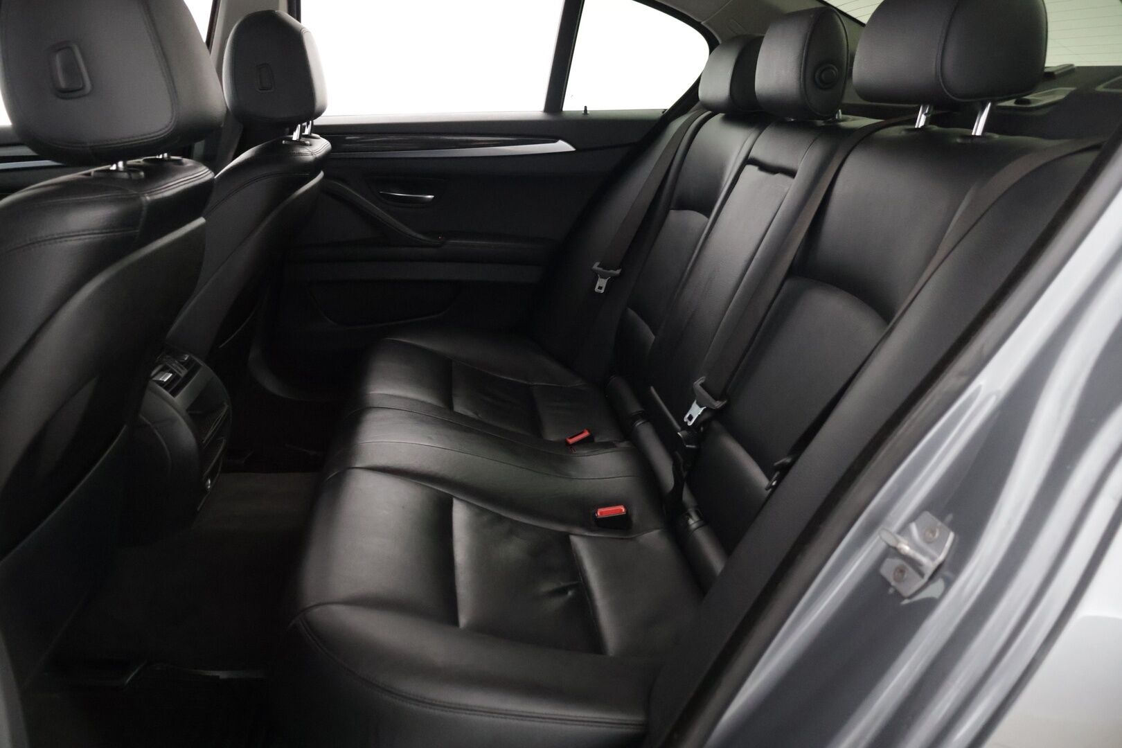 BMW 520 2013 F10 Sedan 520d TwinPower Turbo A Business Automatic** - Nahkapenkit / 2 renkaat / Tähän autoon Bilar-Turva *