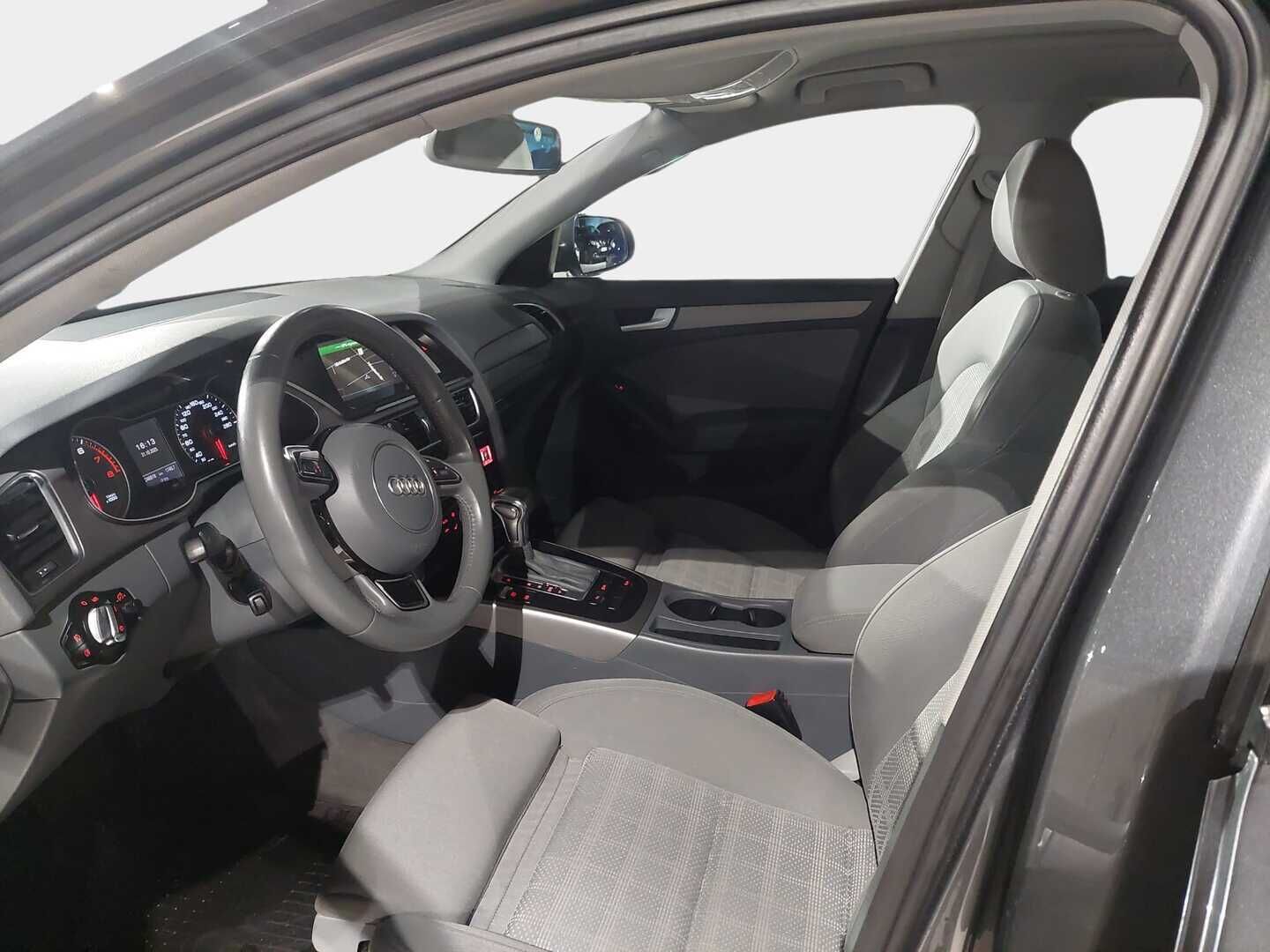 Audi A4 2014 Avant Business 1,8 TFSI 125 kW multitronic *Suomi-auto / S-line ulkopaketti / Lohkolämmitin sisäpistokkeella / Sport-penkit / Xenon ajovalot / Vetokoukku* - *2x renkaat & vanteet / Alpine äänentoisto / Navigointi / Tutkat edessä ja takana*