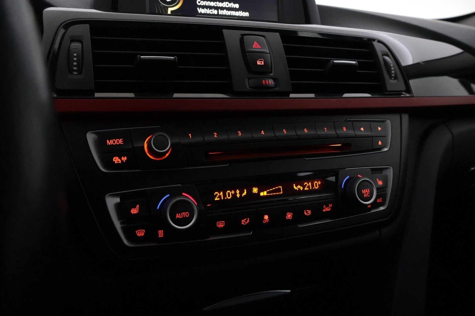 BMW 320 Gran Turismo 2014 F34 TwinPower Turbo A xDrive Business Automatic Sport - YritysOutlet - Myydään vain yrityksille - Panoraamakatto / Sporttipenkit / Vakkari / Huollettu asiallisesti