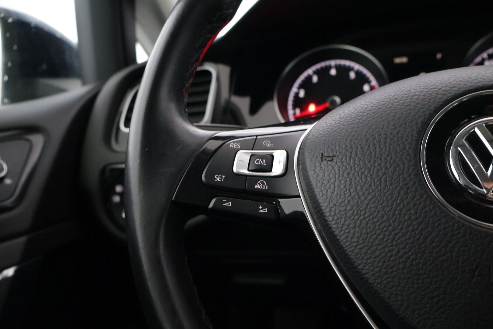 Volkswagen Golf 2014 Variant Highline 1,4 TSI 90 kW (122 hv) BlueMotion Technology DSG-automaatti - | Suomi-auto | Webasto |  KeylessGo | Ergo-Active istuimet |
