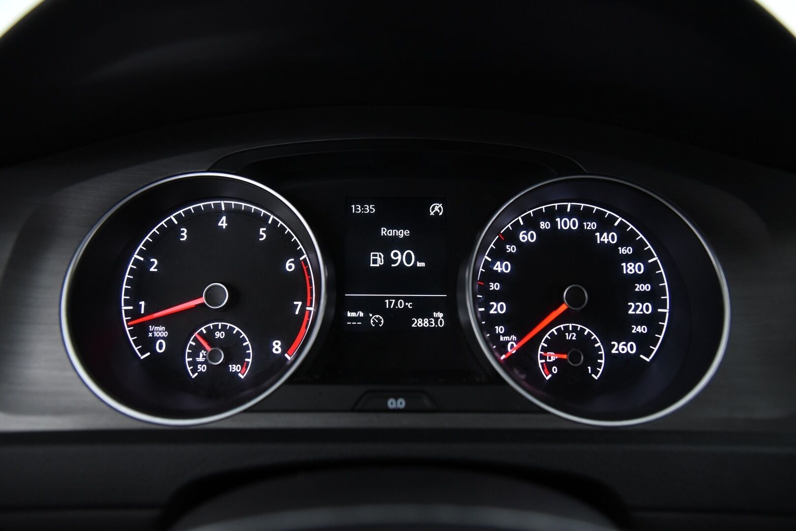 Volkswagen Golf 2013 Comfortline 1,2 TSI 77 kW (105 hv) BlueMotion Technology 4-ovinen / Webasto / Vakkari / Bluetooth / Ilmastointi - 2x Renkaat / Aluvanteet