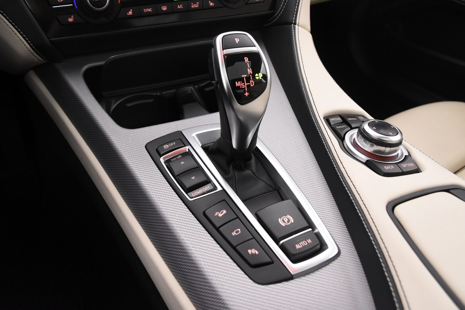 BMW 650 2014 TwinPower Turbo M-Sport A xDrive F06 Gran Coupé *Suomi-auto / Individual / Webasto / Driving assistant plus / Digimittaristo / HUD / Kattoikkuna*