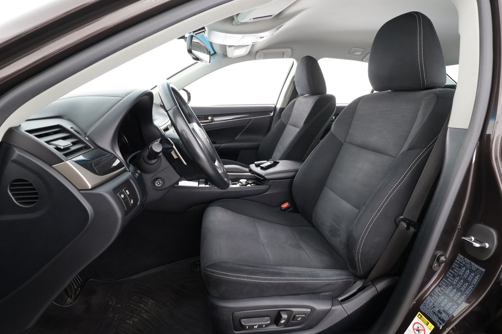 Lexus GS 2014 300h Hybrid A Executive * ACC / P.kamera / Muistipenkki / Navi / Bi-Xenon / Ratinlämmitin / KeylessGo * - Suomi-auto / Kahdet renkaat aluvanteilla