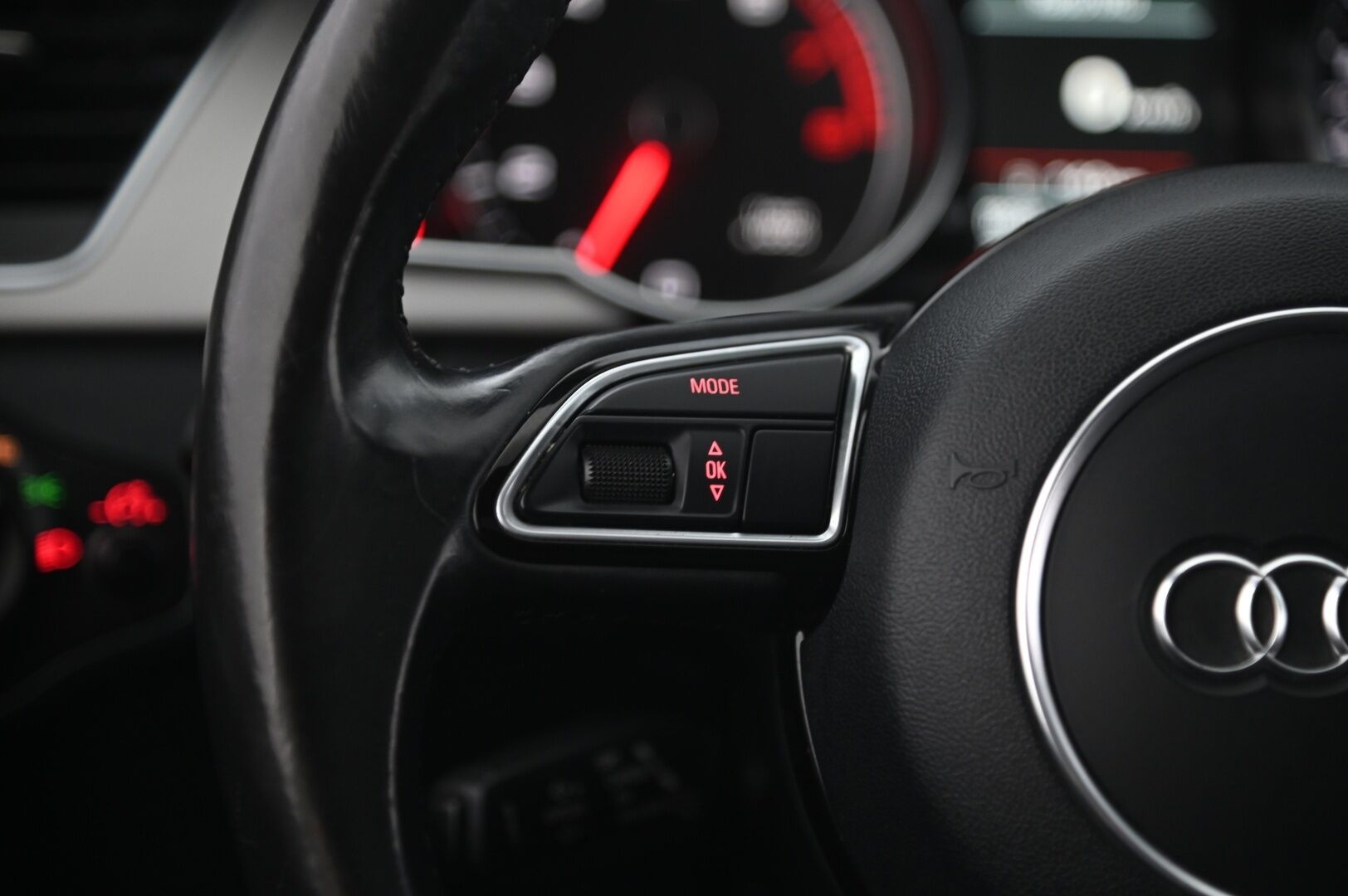 Audi A5 2014 Sportback Land of quattro Edition 2,0 TFSI 165 kW quattro S tronic-autom *MYYDÄÄN HUUTOKAUPPA.COM* - *Vetokoukku / Muistipenkit / Juuri katsastettu / Suomi-auto / vakkari*