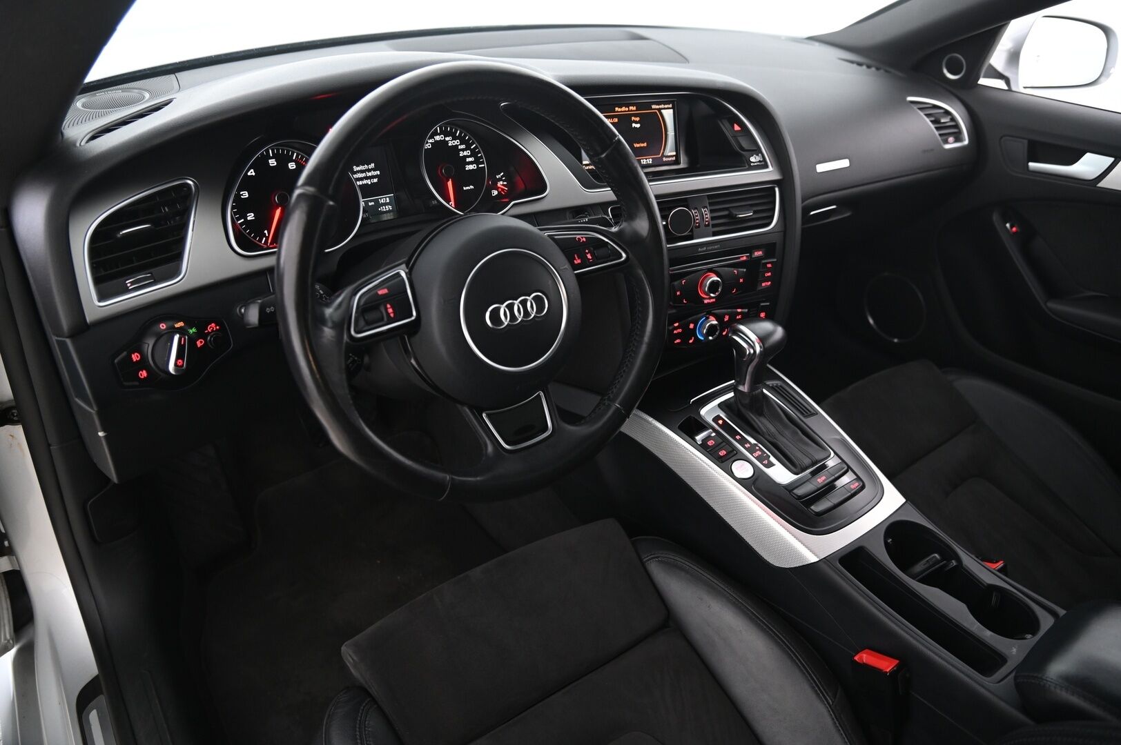 Audi A5 2014 Sportback Land of quattro Edition 2,0 TFSI 165 kW quattro S tronic-autom.*S-line / Webasto / Bang&Olufsen / Kattoluukku* - *Vetokoukku / Muistipenkit / Juuri katsastettu / Suomi-auto / vakkari*