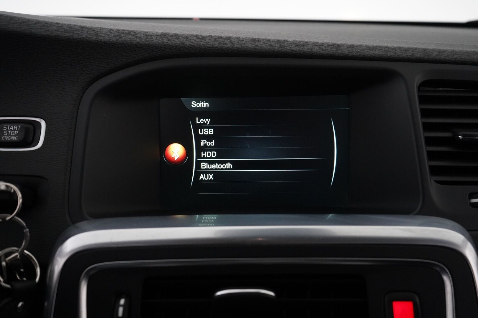 Volvo S60 2014 D4 Summum aut *Webasto / Puolinahat / Muistipenkki / Kamera / Bluetooth* - Juuri Huollettu / Kattavat huollot / Kahdet vanteet / Suomi-auto - HULLUT AVAJAISHULINAT KORKOTARJOUS 3,29 %