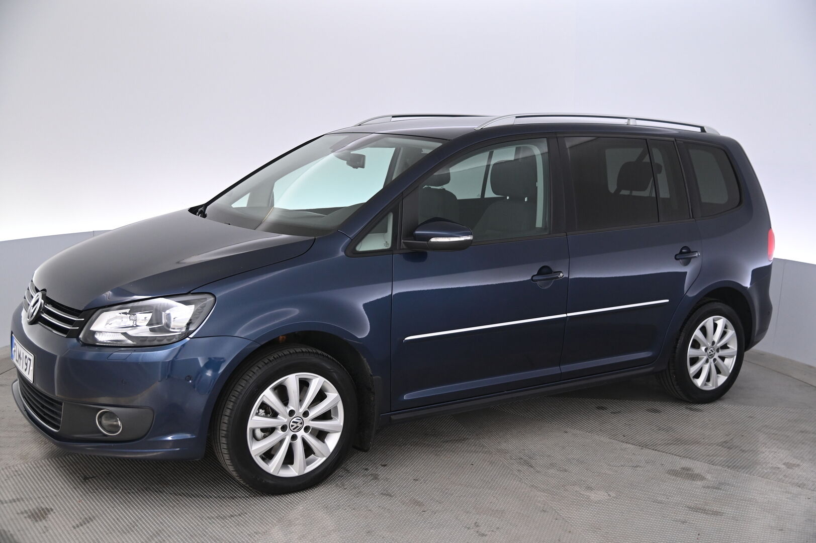 Volkswagen Touran 2014 Highline 2,0 TDI 103 kW (140 hv) BlueMotion Technology DSG-automaatti - Suomi-auto | Webasto | Koukku | Vakkari | Hyvin huollettu! | Uudet renkaat!