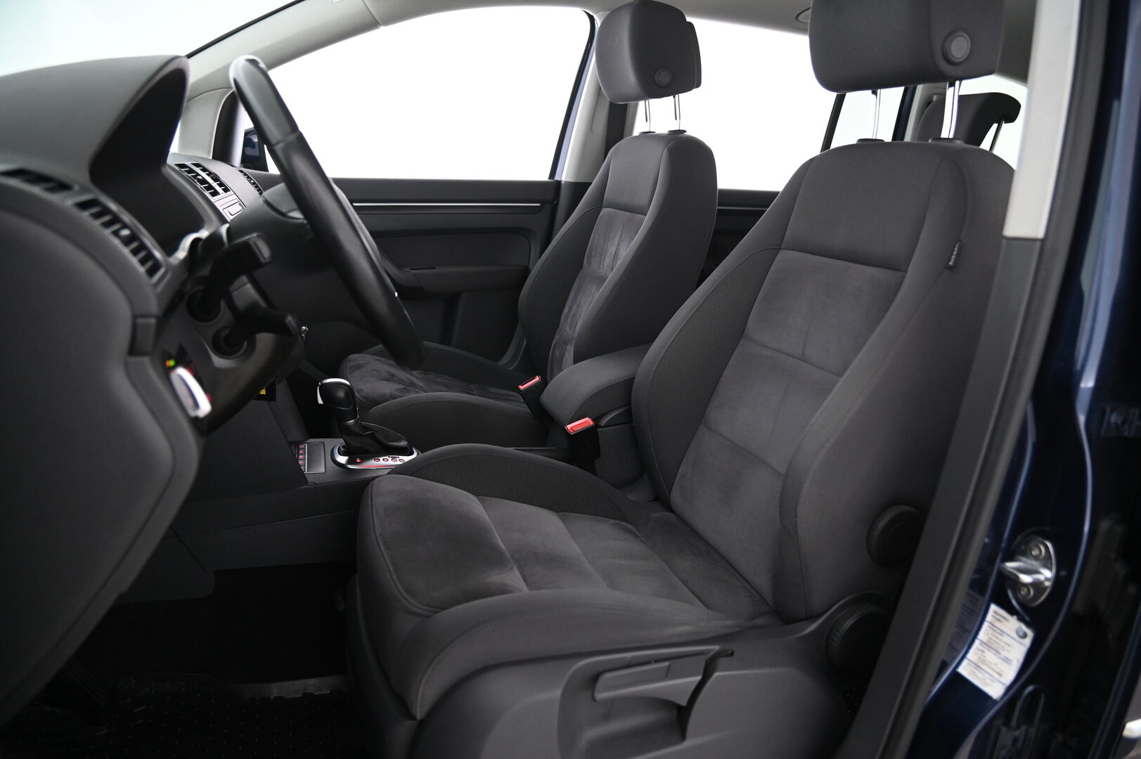 Volkswagen Touran 2014 Highline 2,0 TDI 103 kW (140 hv) BlueMotion Technology DSG-automaatti - Suomi-auto | Webasto | Koukku | Vakkari | Hyvin huollettu! | Uudet renkaat!
