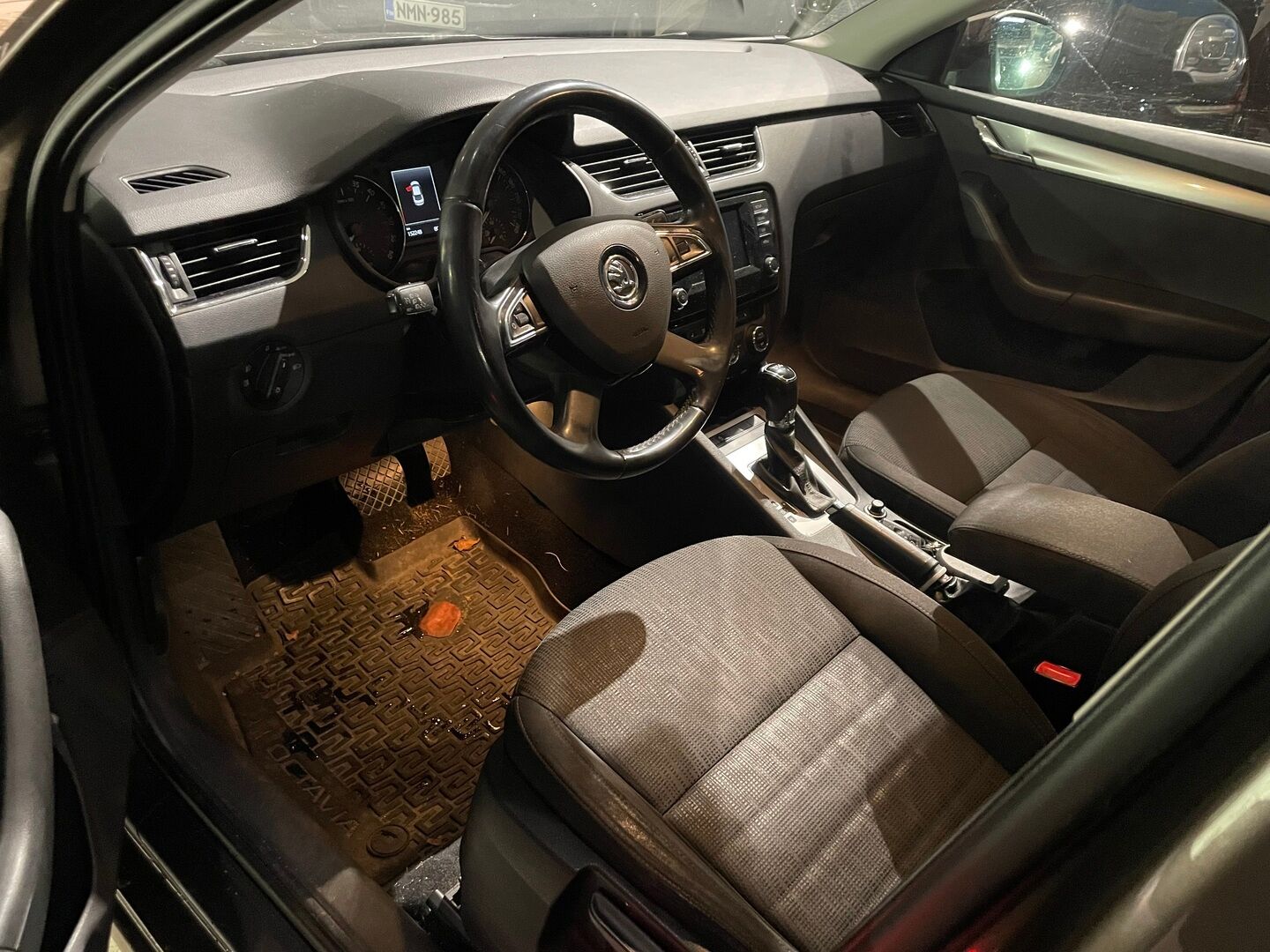 Skoda Octavia 2014 1,6 TDI Elegance DSG Autom. - | Webasto | Koukku | Vakkari | Tutka | KeyLessGo | Kahdet renkaat vanteilla | Juuri huollettu | Suomiauto | - KORKO VAIN 3,99 %