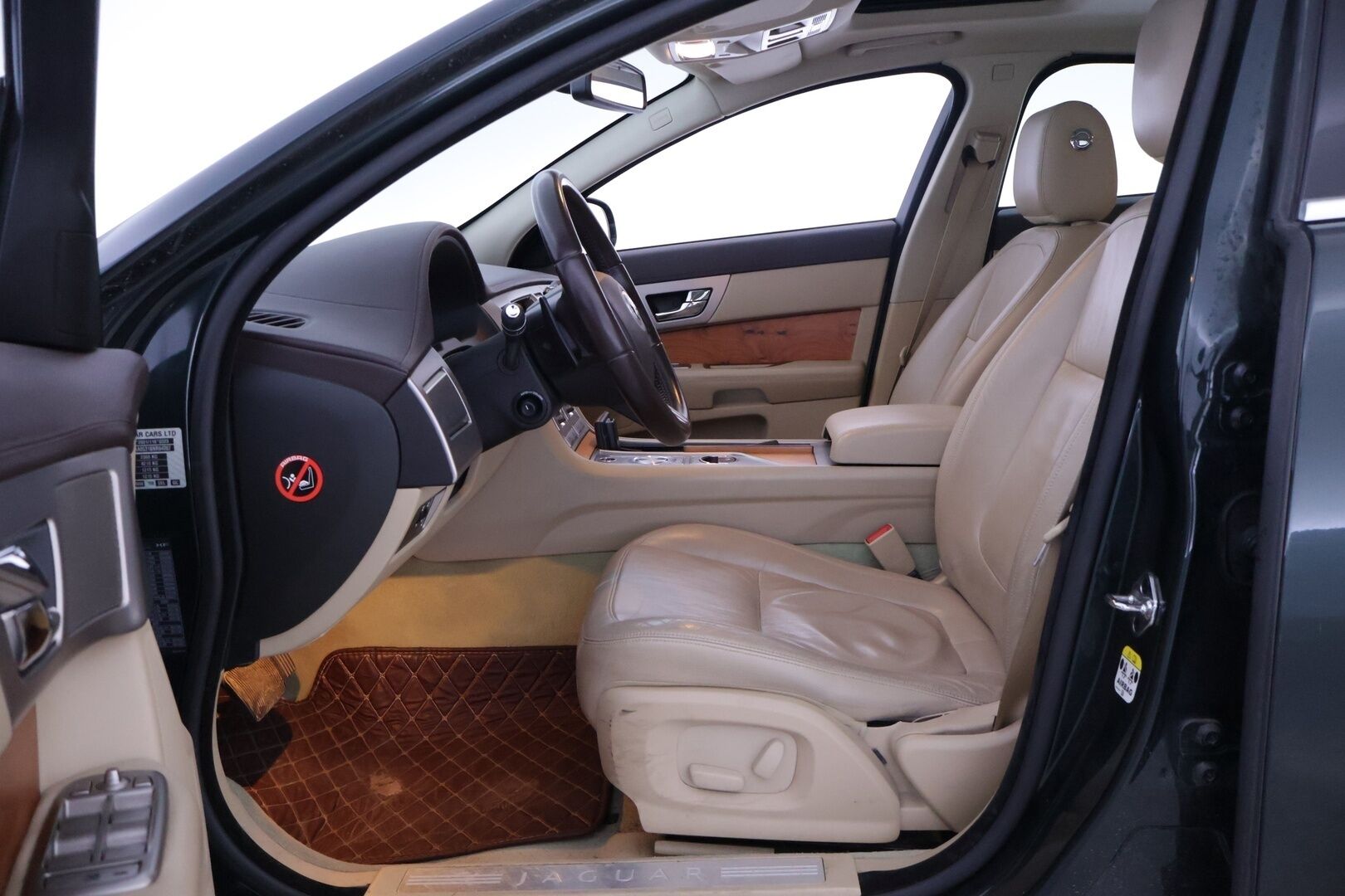 Jaguar XF 2011 3,0 D Luxury *Myydään huutokaupat.com* - Myydään huutokaupat.com