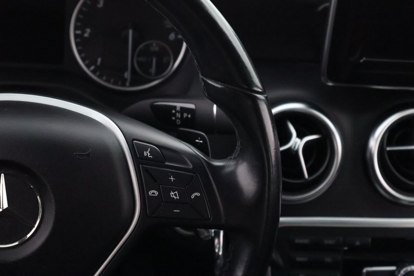 Mercedes-Benz A 2014 200 CDI A Premium Business - Suomiauto / Webasto / Peruutuskamera / Vetokoukku / Puolinahkasisusta / Vakkari / Bi-Xenon / Huippusiisti!