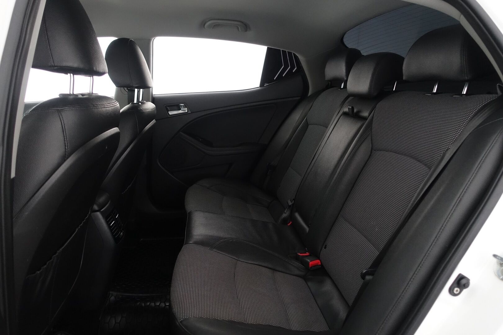 Kia Optima 2015 1,7 CRDi EX A/T - | Suomi-Auto | Sähköpenkki | Vakionopeudensäädin | Vetokoukku | Tutkat Eteen ja Taakse | Urheilullinen Alusta |