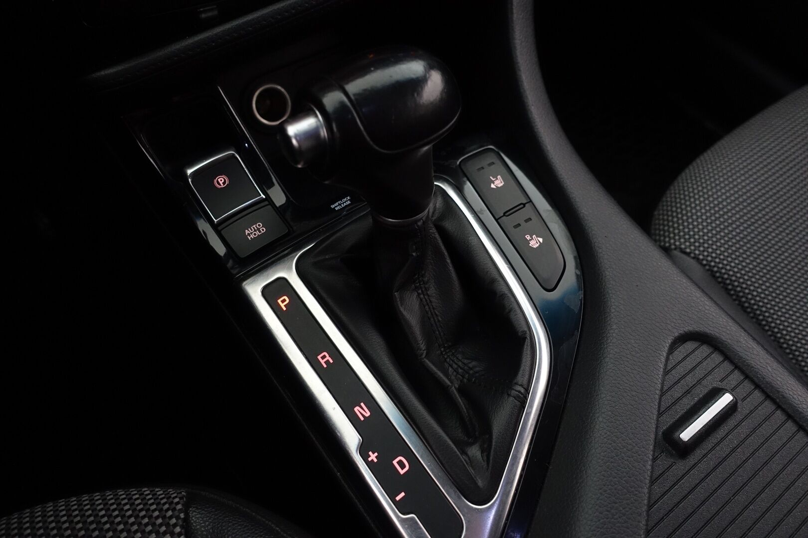 Kia Optima 2015 1,7 CRDi EX A/T - | Suomi-Auto | Sähköpenkki | Vakionopeudensäädin | Vetokoukku | Tutkat Eteen ja Taakse | Urheilullinen Alusta |