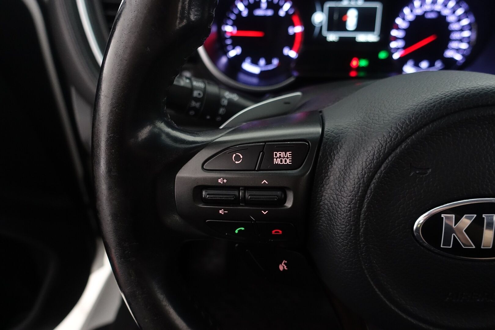 Kia Optima 2015 1,7 CRDi EX A/T - | Suomi-Auto | Sähköpenkki | Vakionopeudensäädin | Vetokoukku | Tutkat Eteen ja Taakse | Urheilullinen Alusta |