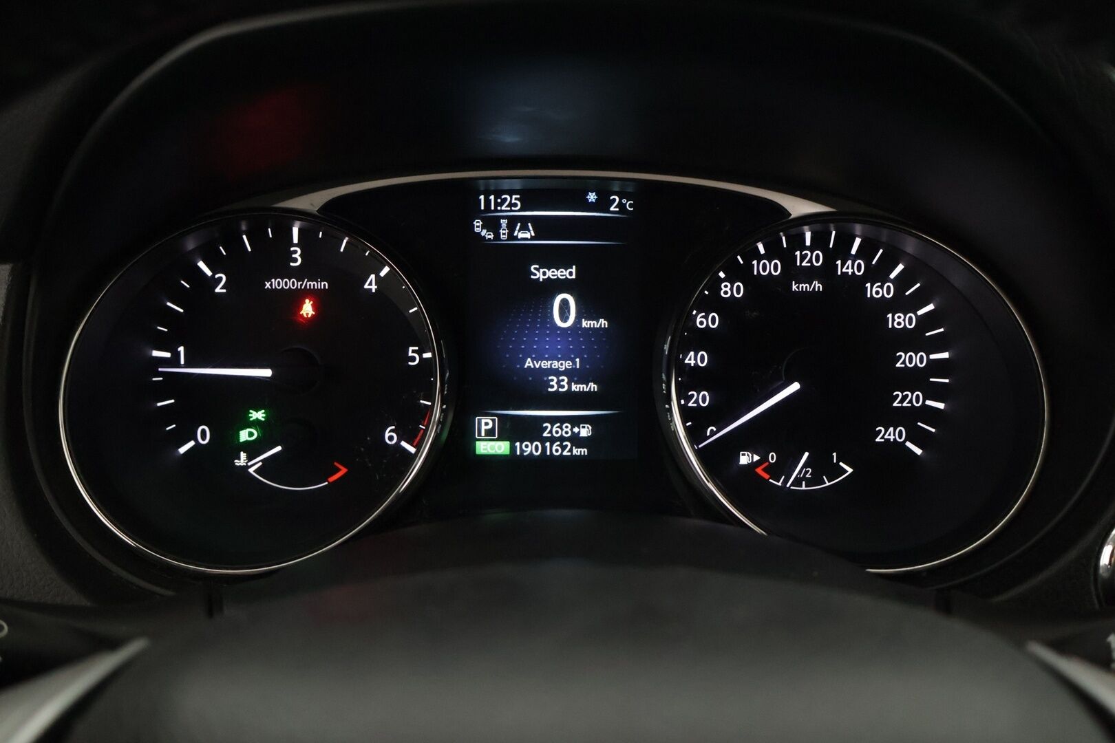 Nissan X-Trail 2015 dCi 130 Business 360 2WD Xtronic ** YritysOutlet - Myydään vain yrityksille - * 360 kamera / Koukku / P-tutkat / Navi / Blis *