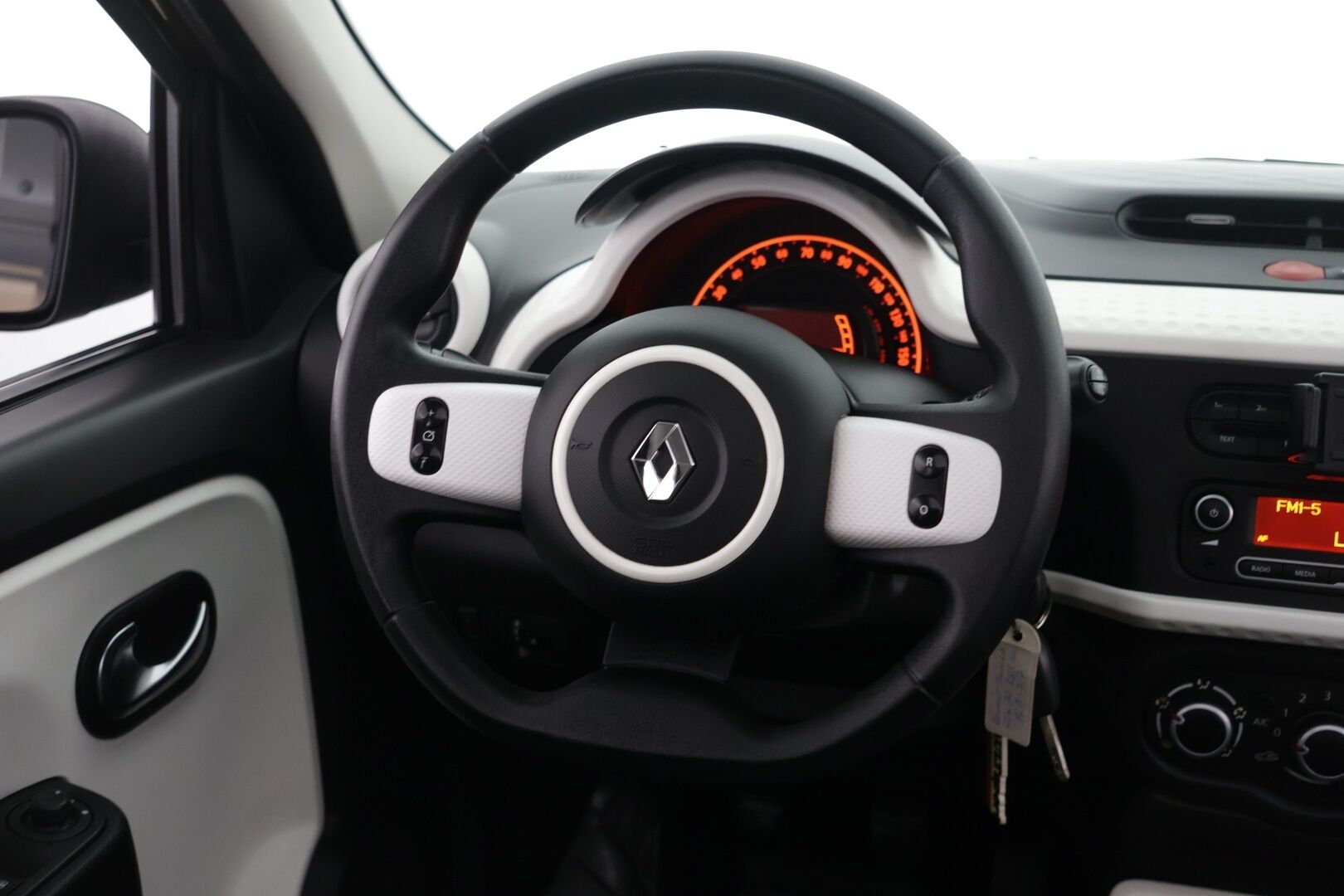 Renault Twingo 2015 SCe 70 S&S Soleil - Kattoluukku | Vakkari | Tutkat taakse |