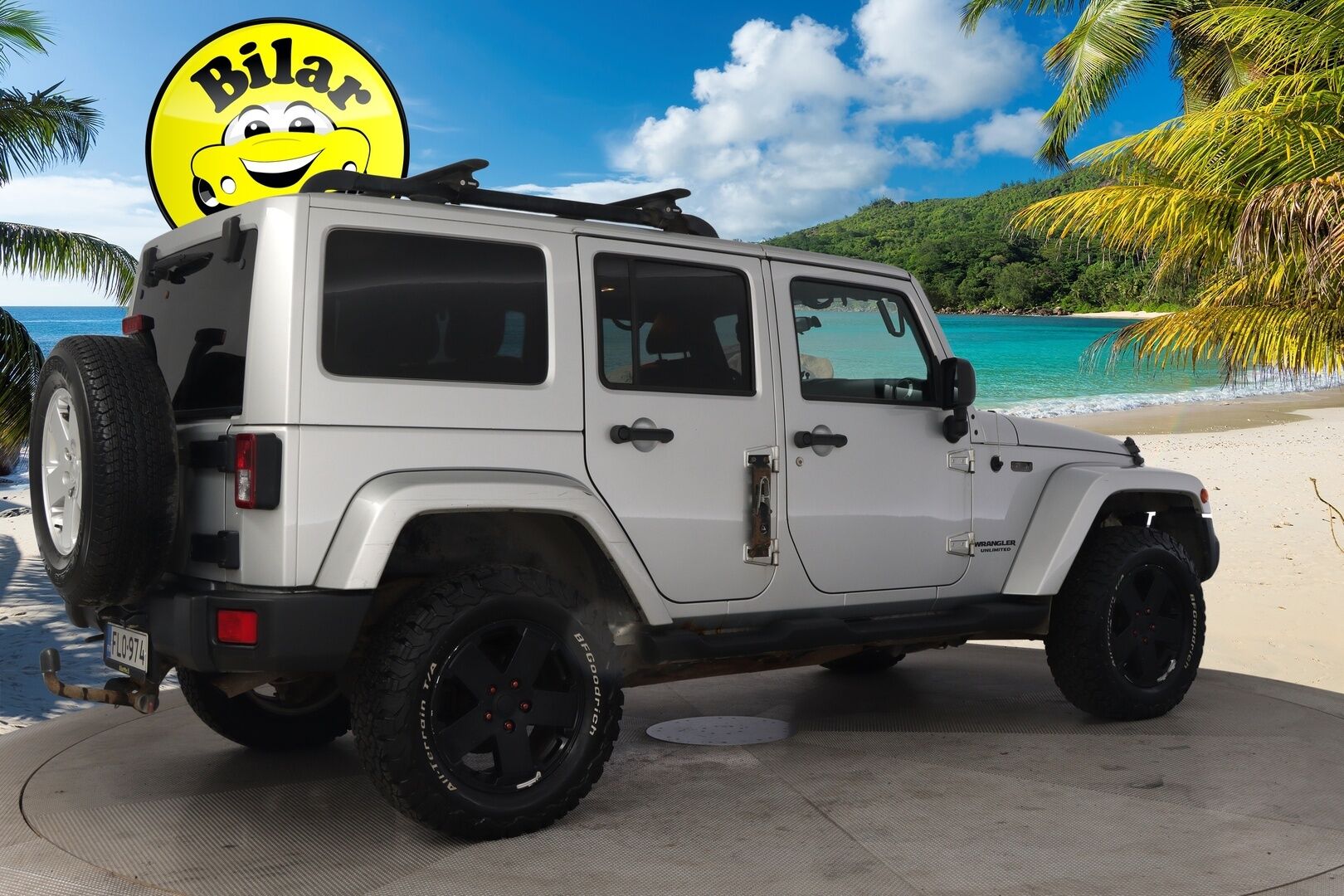 Jeep Wrangler 2012 Unlimited 2,8 CRD *Vetokoukku / Nahkasisusta / Vakkari / Infinity Premium Audio / Navi* - 3,99 % KORKOTARJOUS TÄHÄN AUTOON 31.8. ASTI! - Korotettu / Aito maastokuningas!*