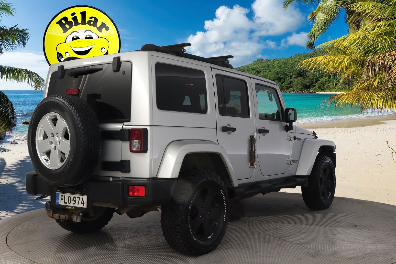 Jeep Wrangler 2012 Unlimited 2,8 CRD *Vetokoukku / Nahkasisusta / Vakkari / Infinity Premium Audio / Navi* - 3,99 % KORKOTARJOUS TÄHÄN AUTOON 31.8. ASTI! - Korotettu / Aito maastokuningas!*