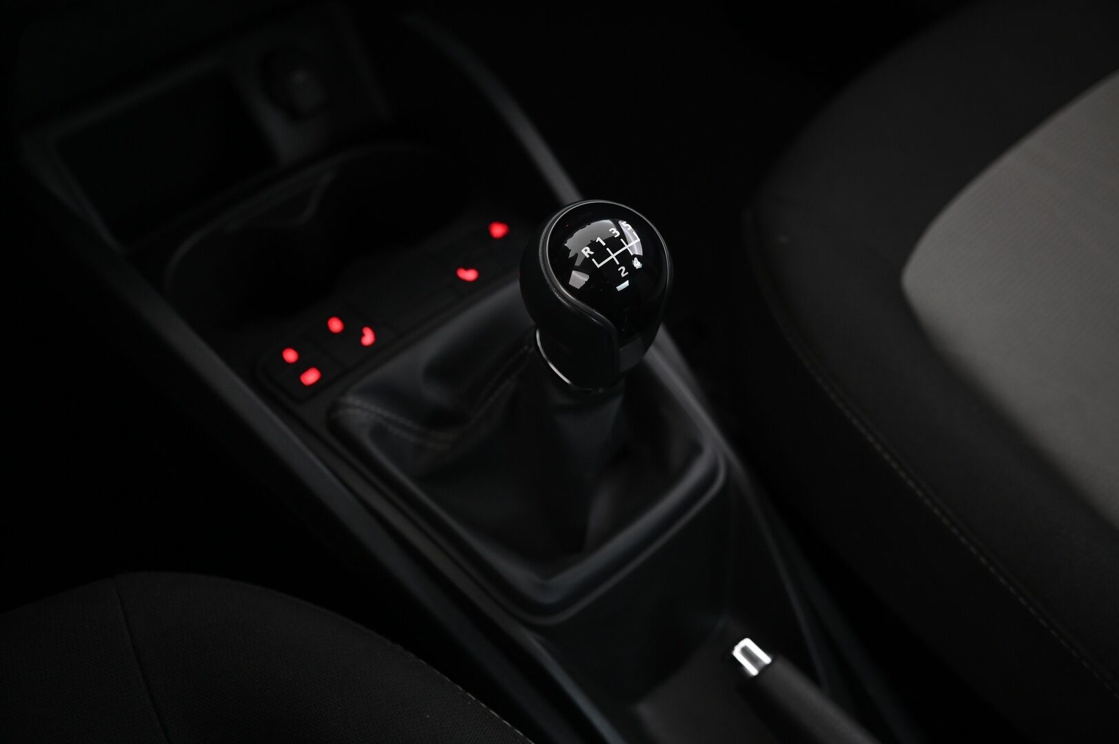 Seat Ibiza 2015 1,2 TSI 85 Style - Suomi-auto | Vakionopeudensäädin | Ilmastointi | 2xrenkaat vanteilla