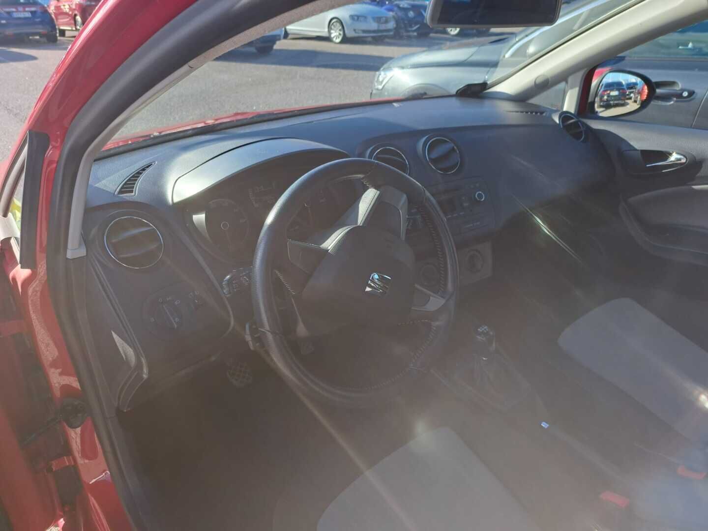 Seat Ibiza 2015 1,2 TSI 85 Style - Suomi-auto | Vakionopeudensäädin | Ilmastointi | 2xrenkaat vanteilla