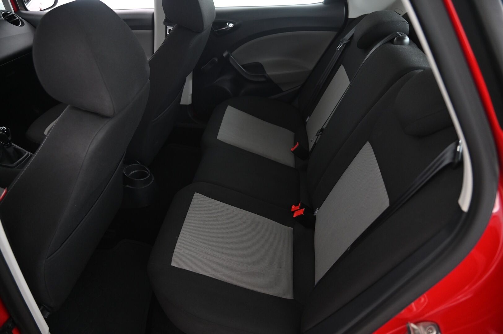 Seat Ibiza 2015 1,2 TSI 85 Style - Suomi-auto | Vakionopeudensäädin | Ilmastointi | 2xrenkaat vanteilla