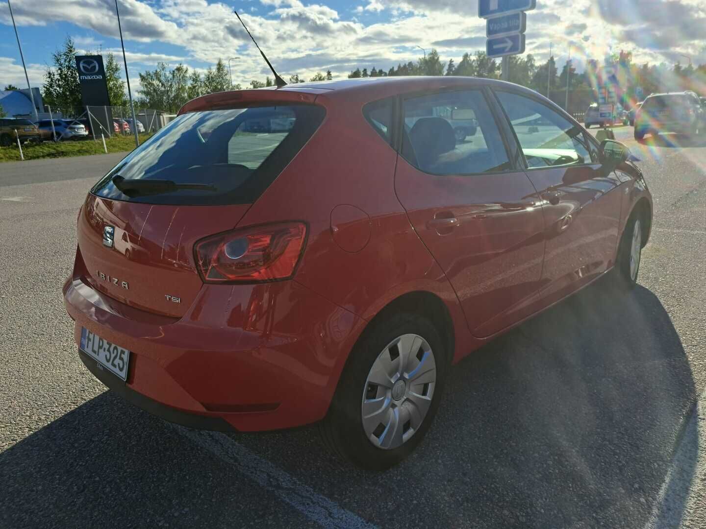 Seat Ibiza 2015 1,2 TSI 85 Style - Suomi-auto | Vakionopeudensäädin | Ilmastointi | 2xrenkaat vanteilla