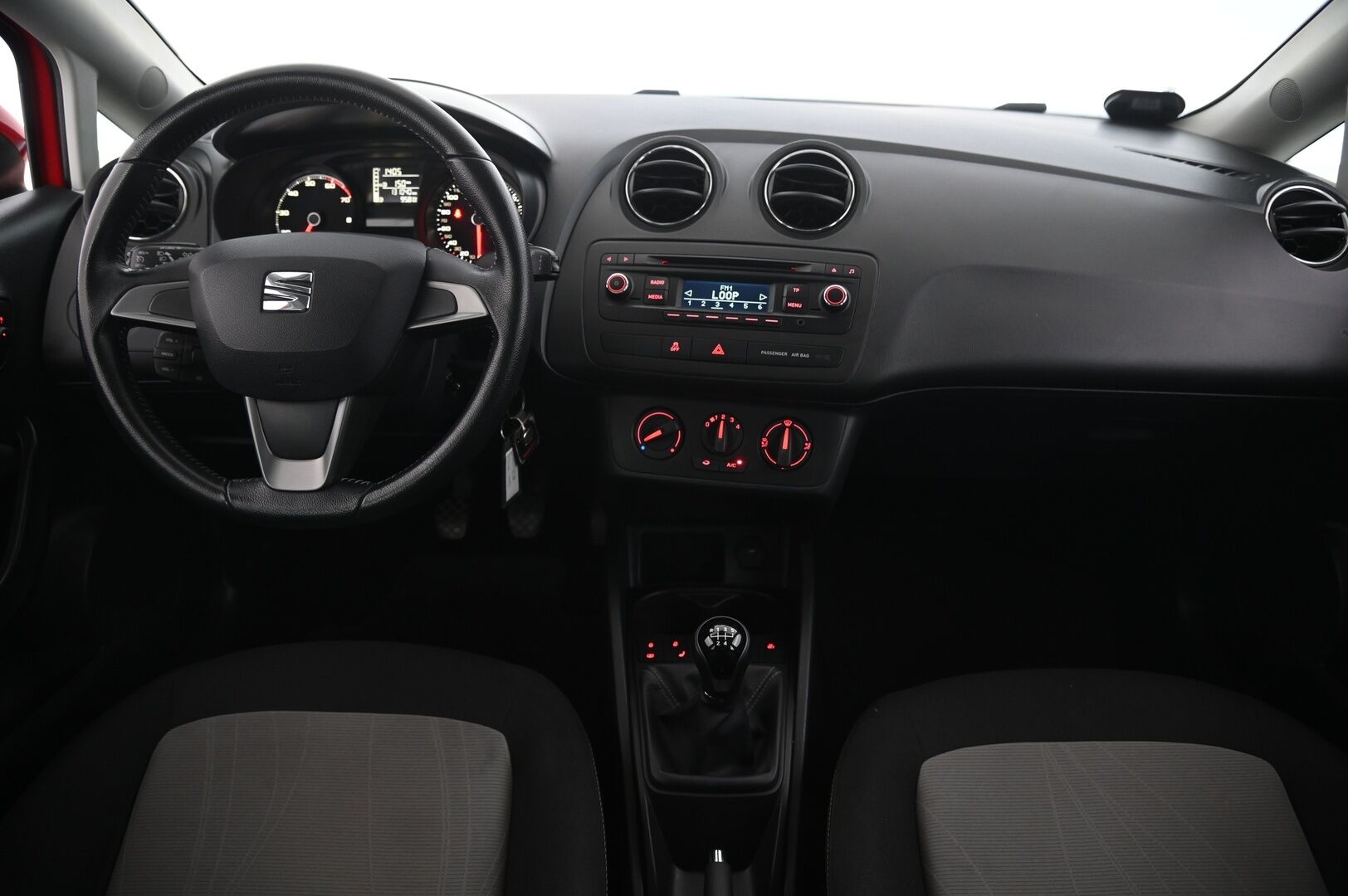 Seat Ibiza 2015 1,2 TSI 85 Style - Suomi-auto | Vakionopeudensäädin | Ilmastointi | 2xrenkaat vanteilla
