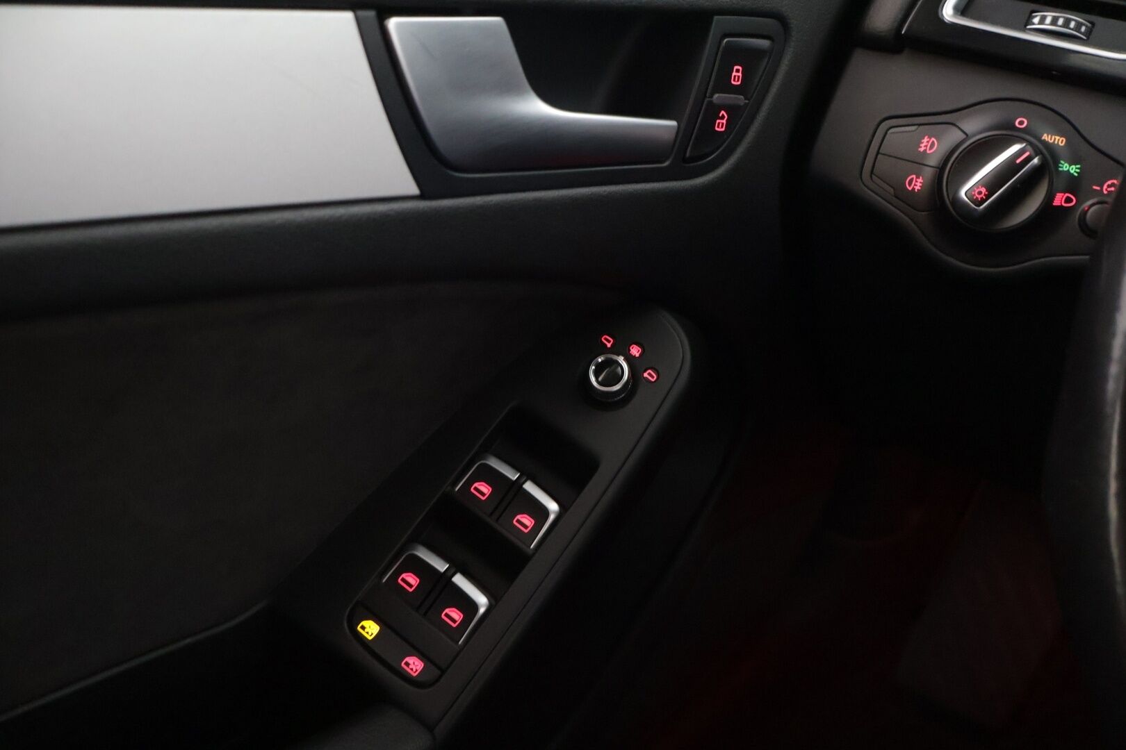 Audi A5 2015 Sportback Land of quattro Edition 2,0 TDI 140 kW quattro S tronic * S-line ulko / Parkkitutka / Lohko + sisä / Suomi-auto * - Hyvä huoltohistoria / Upea maalipinta / Renkaat ok! *