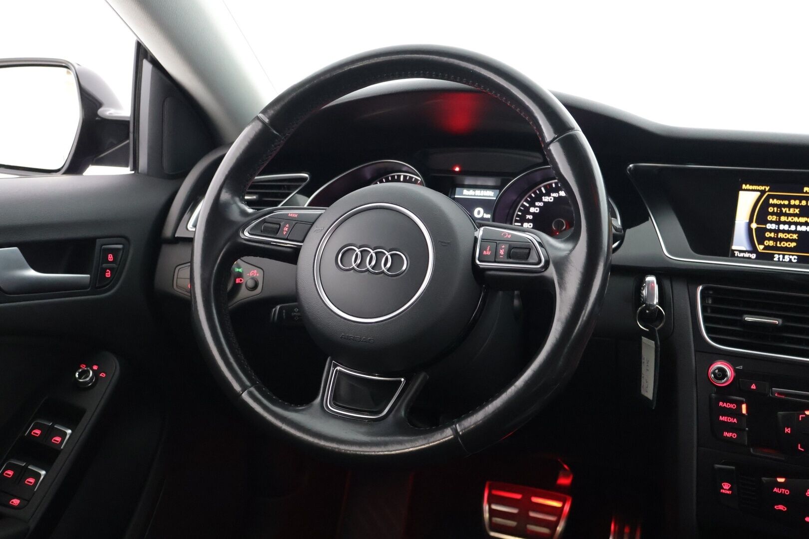 Audi A5 2015 Sportback Land of quattro Edition 2,0 TDI 140 kW quattro S tronic * S-line ulko / Parkkitutka / Lohko + sisä / Suomi-auto * - Hyvä huoltohistoria / Upea maalipinta / Renkaat ok! *