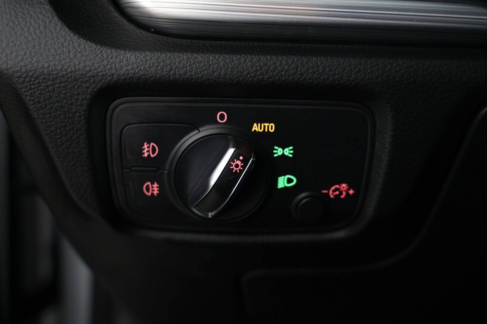 Audi A3 2015 Sedan Business Sport 1,4 TFSI 92 kW S tronic */ Suomi-auto / Vakkari / Xenon* - Hyvin pidetty / Juuri katsastettu / Suomi-auto!