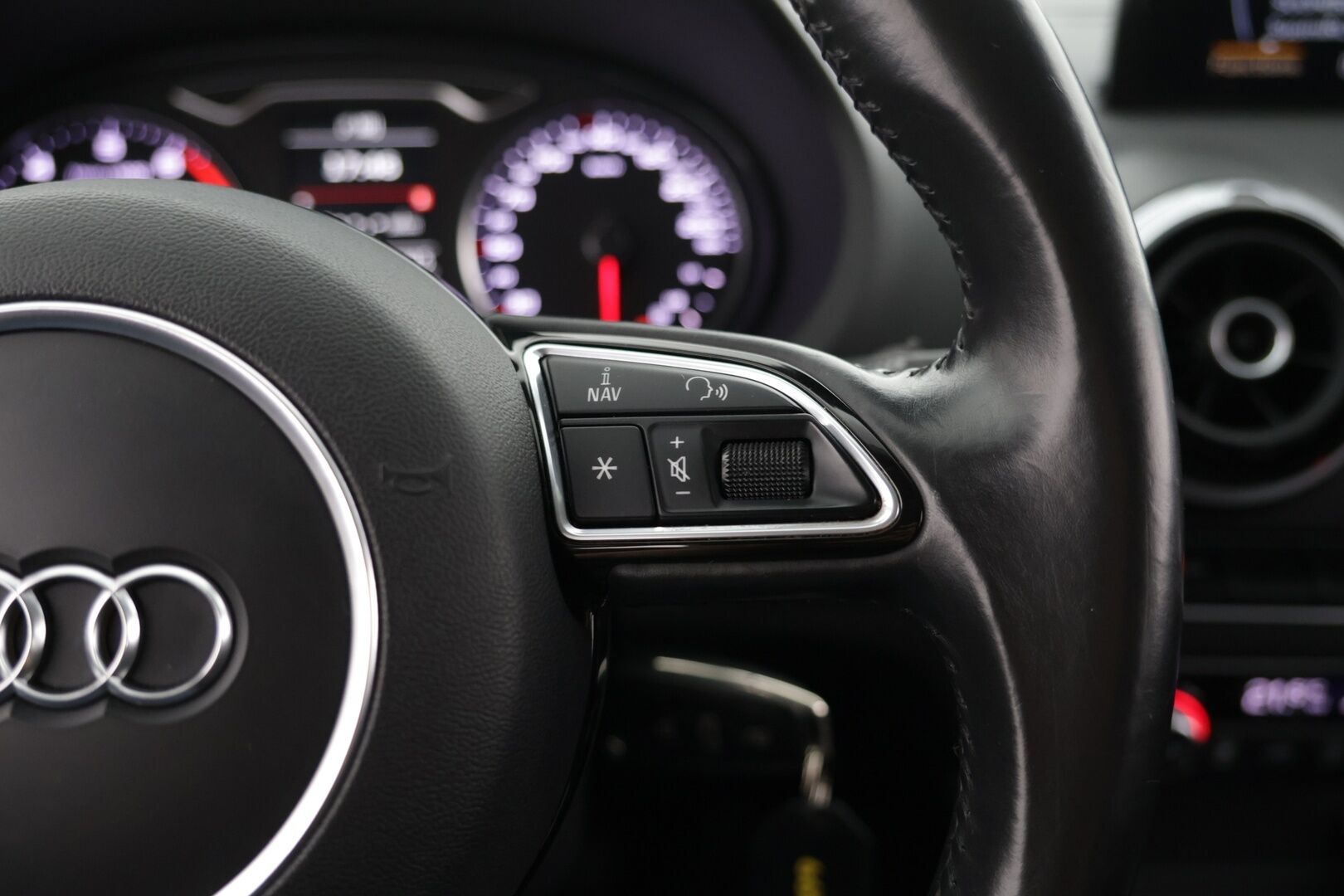 Audi A3 2015 Sedan Business Sport 1,4 TFSI 92 kW S tronic */ Suomi-auto / Vakkari / Xenon* - Hyvin pidetty / Juuri katsastettu / Suomi-auto!